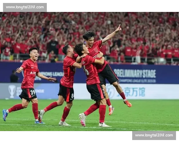 蓉城 3-0 横扫曼谷联，4 万球迷见证亚冠晋级里程碑